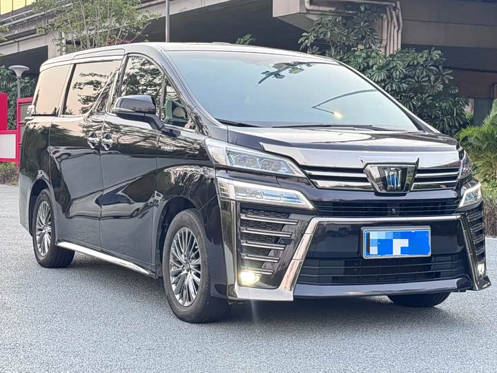 Фото 3 - Toyota Vellfire