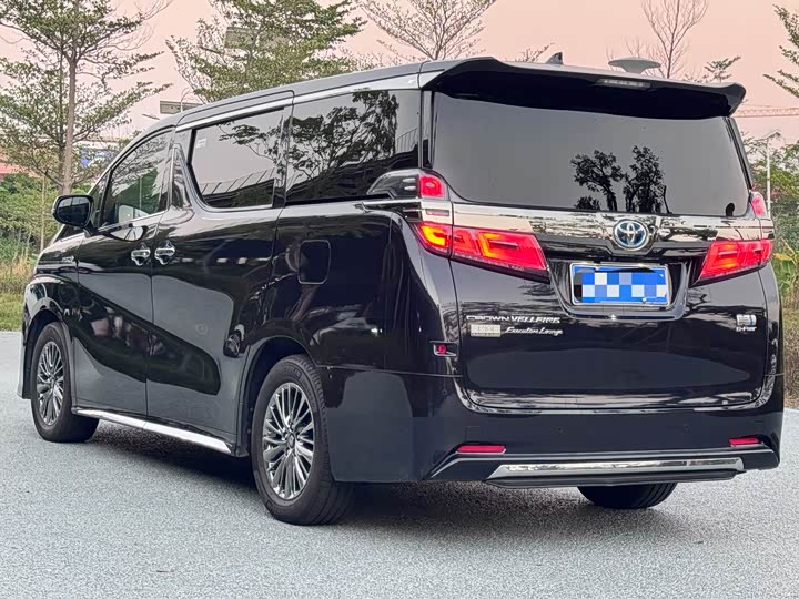 Фото 6 - Toyota Vellfire