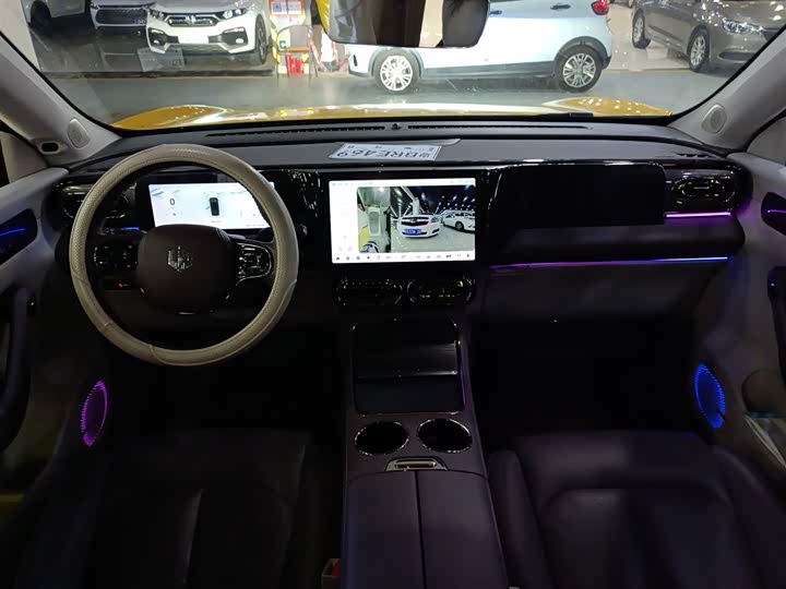 Фото 10 - Leapmotor C11