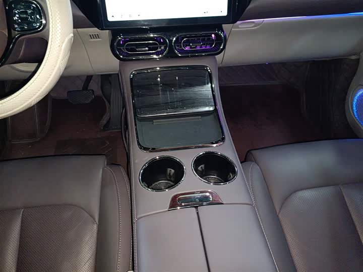 Фото 14 - Leapmotor C11