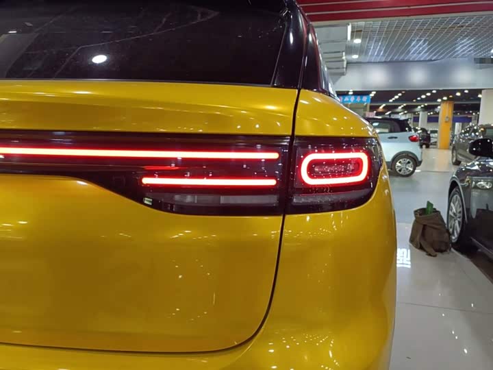 Фото 8 - Leapmotor C11