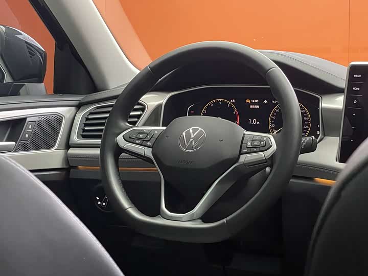 Фото 15 - Volkswagen Tayron