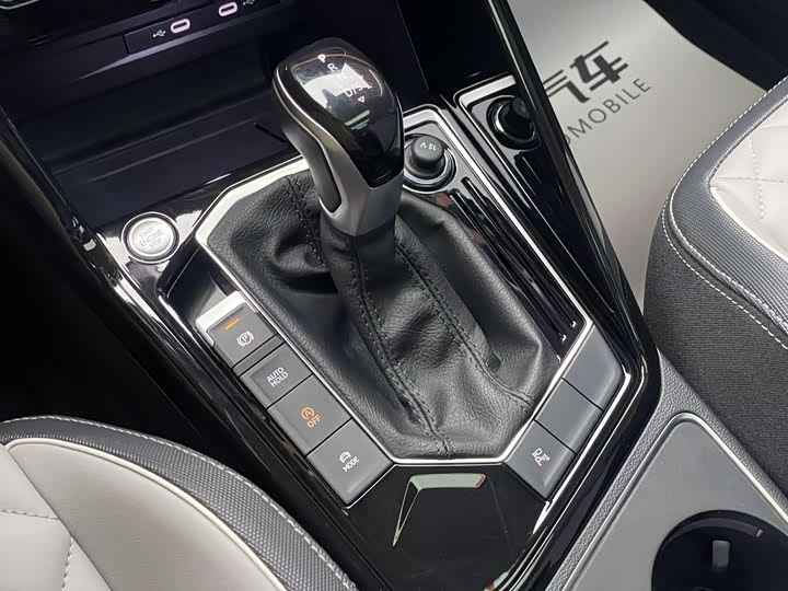 Фото 21 - Volkswagen Tayron