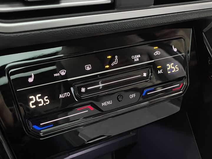 Фото 30 - Volkswagen Tayron