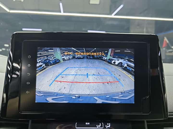 Фото 13 - Toyota Granvia