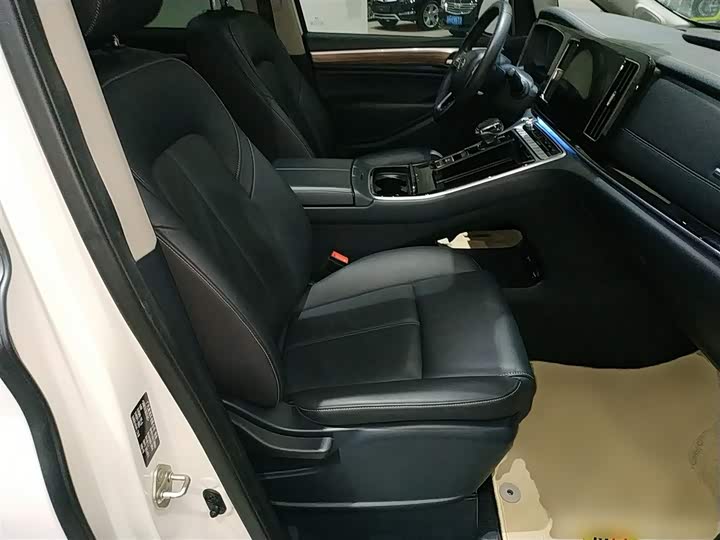 Фото 25 - GAC Trumpchi M8