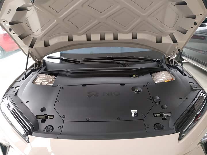 Фото 20 - Nio ET5