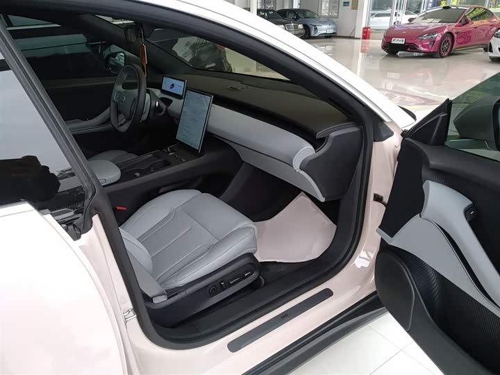 Фото 25 - Nio ET5