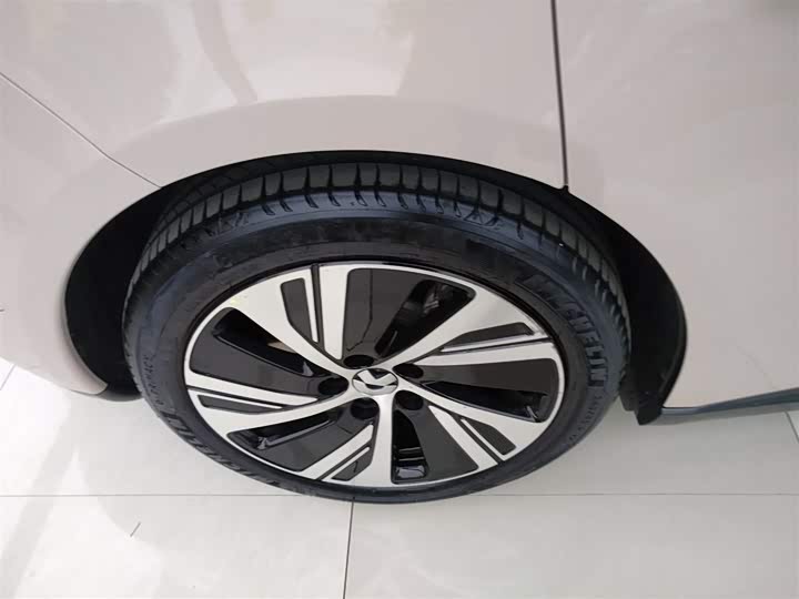 Фото 26 - Nio ET5