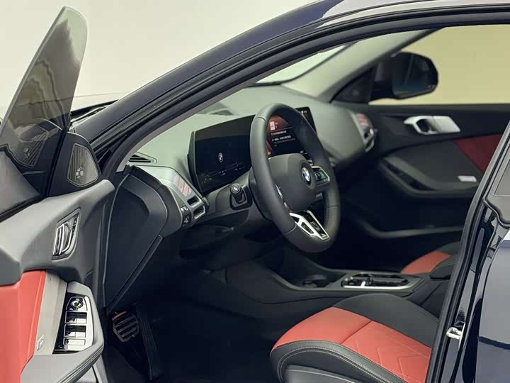 Фото 15 - BMW 2 Series