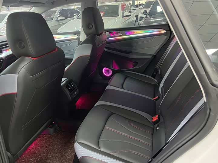 Фото 7 - Volkswagen Lamando L