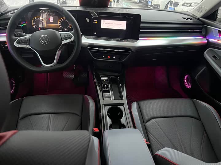 Фото 9 - Volkswagen Lamando L