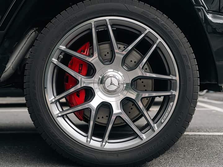 Фото 14 - Mercedes-Benz G-Class AMG