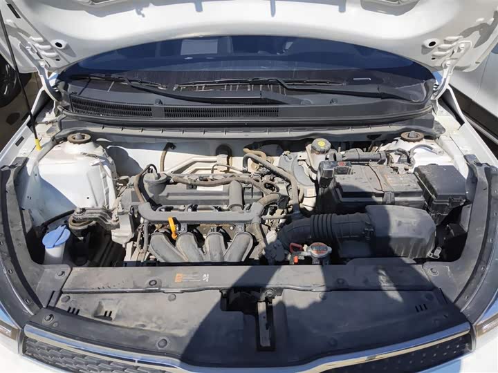 Фото 20 - Kia Pegas