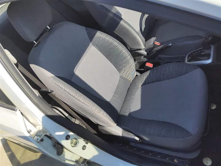 Фото 25 - Kia Pegas