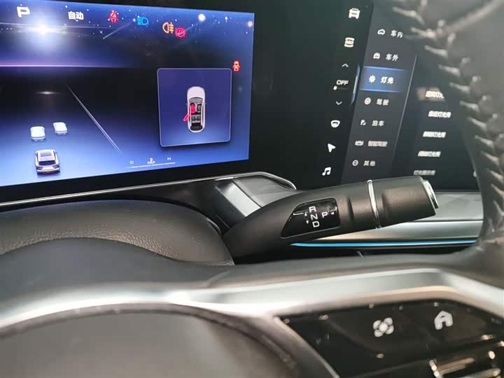 Фото 14 - Haval F7 (Monster)