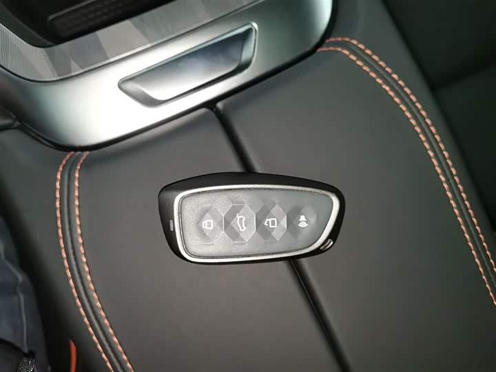 Фото 9 - Haval F7 (Monster)