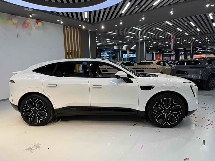 Фото 24 - Avatr 11