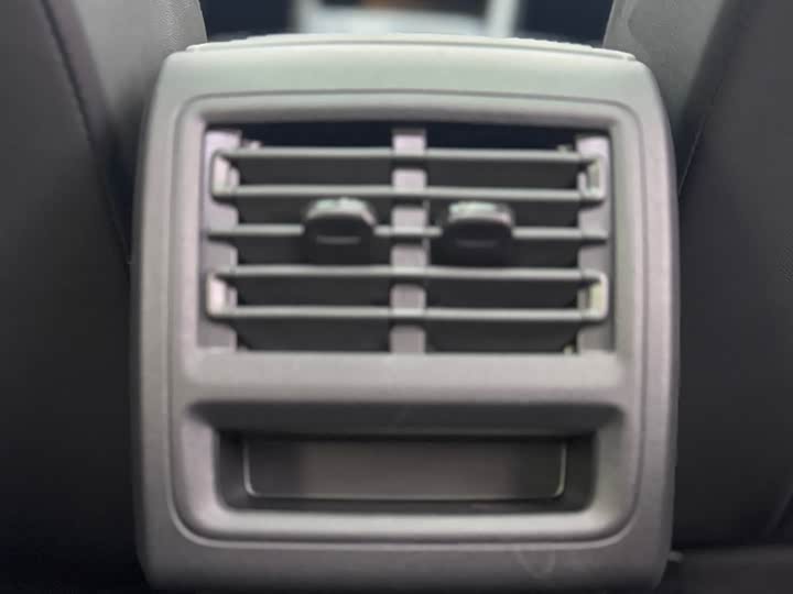 Фото 15 - Volkswagen Golf