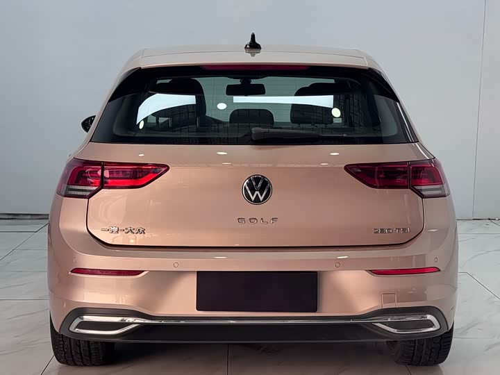 Фото 5 - Volkswagen Golf