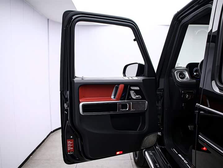 Фото 11 - Mercedes-Benz G-Class AMG