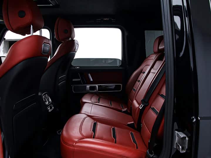 Фото 14 - Mercedes-Benz G-Class AMG