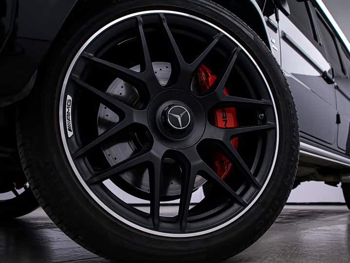 Фото 16 - Mercedes-Benz G-Class AMG