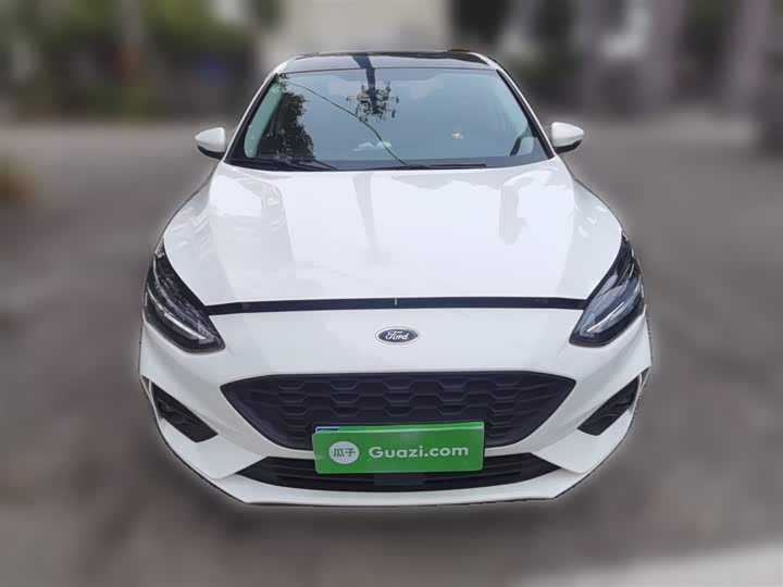 Фото 24 - Ford Focus