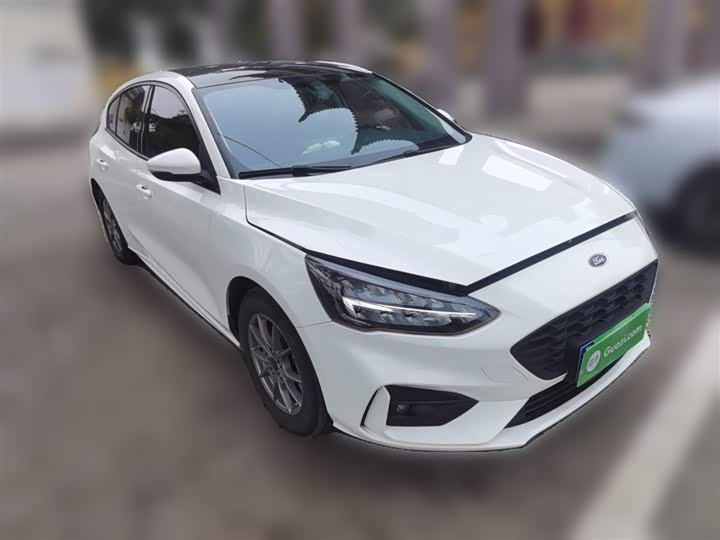 Фото 26 - Ford Focus