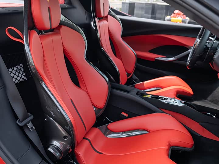 Фото 4 - Ferrari 296