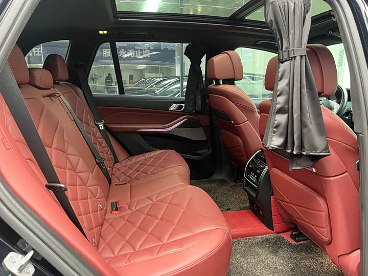 Фото 14 - BMW X5