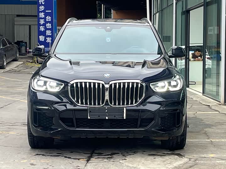 Фото 2 - BMW X5