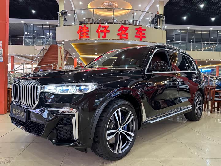 Фото 1 - BMW X7