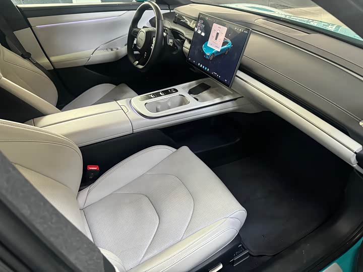 Фото 4 - Xiaomi SU7