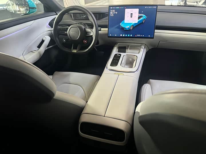 Фото 7 - Xiaomi SU7