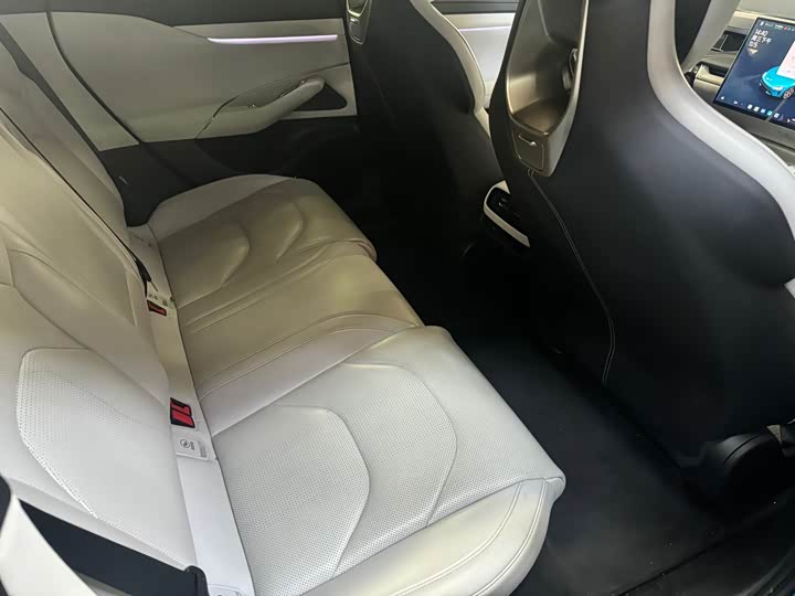 Фото 9 - Xiaomi SU7