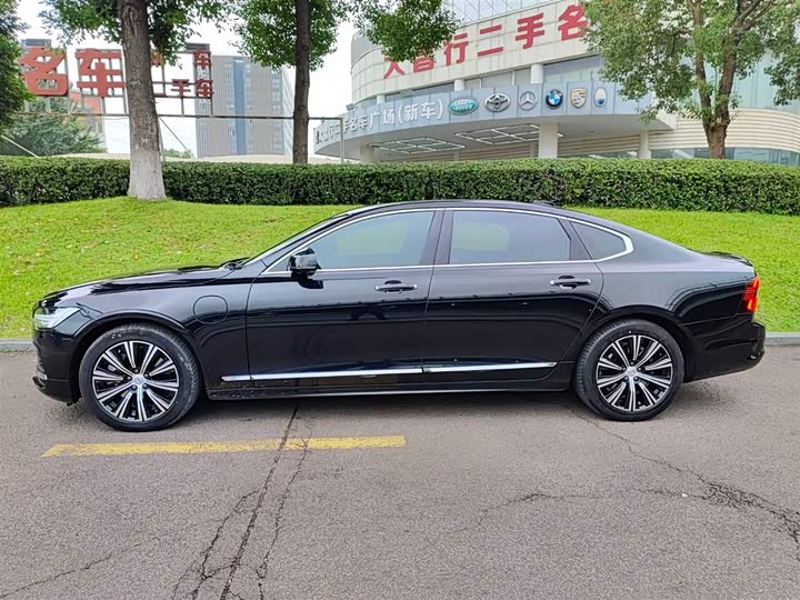 Фото 3 - Volvo S90 Hybrid
