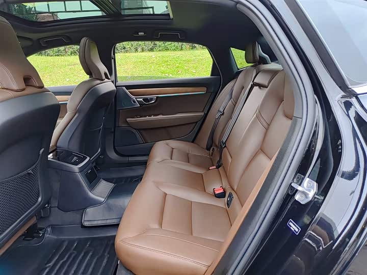 Фото 8 - Volvo S90 Hybrid