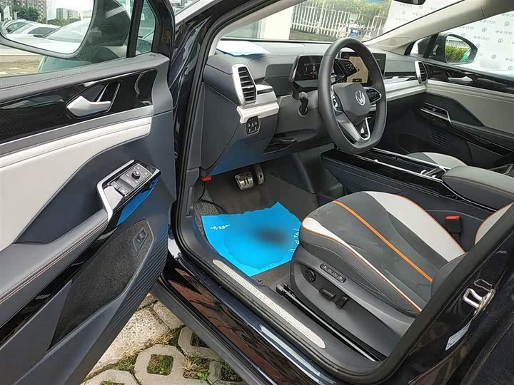 Фото 16 - Volkswagen ID.6 Crozz