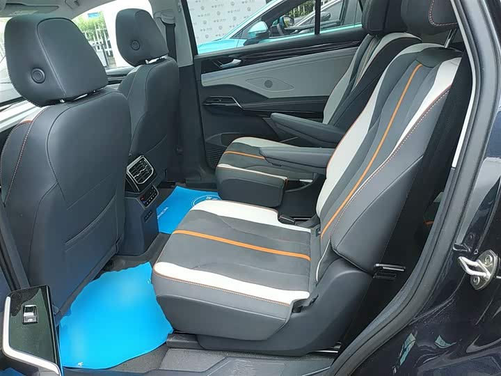 Фото 17 - Volkswagen ID.6 Crozz