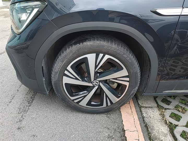 Фото 23 - Volkswagen ID.6 Crozz