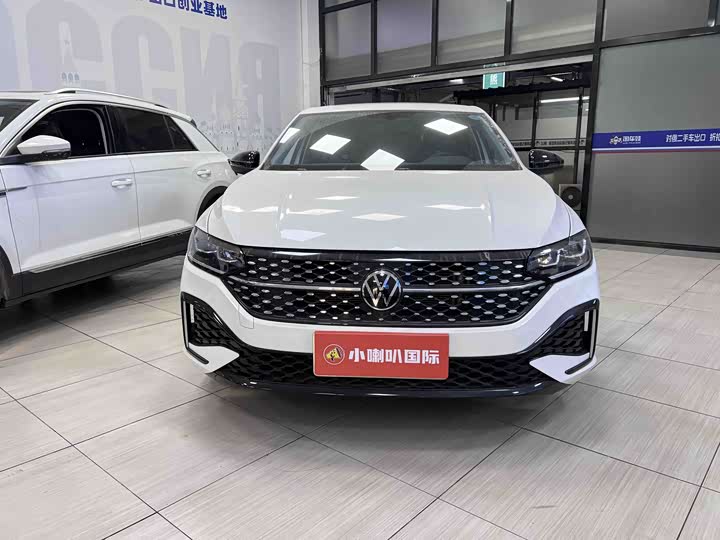 Фото 2 - Volkswagen Lavida