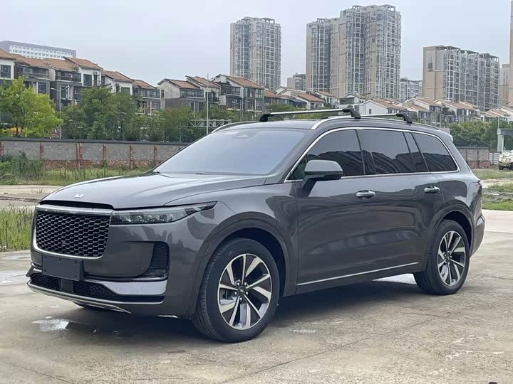 Фото 1 - LiXiang One