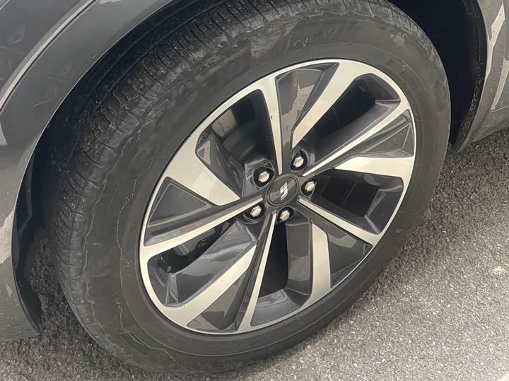 Фото 10 - LiXiang One