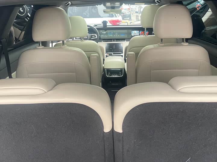 Фото 13 - LiXiang One