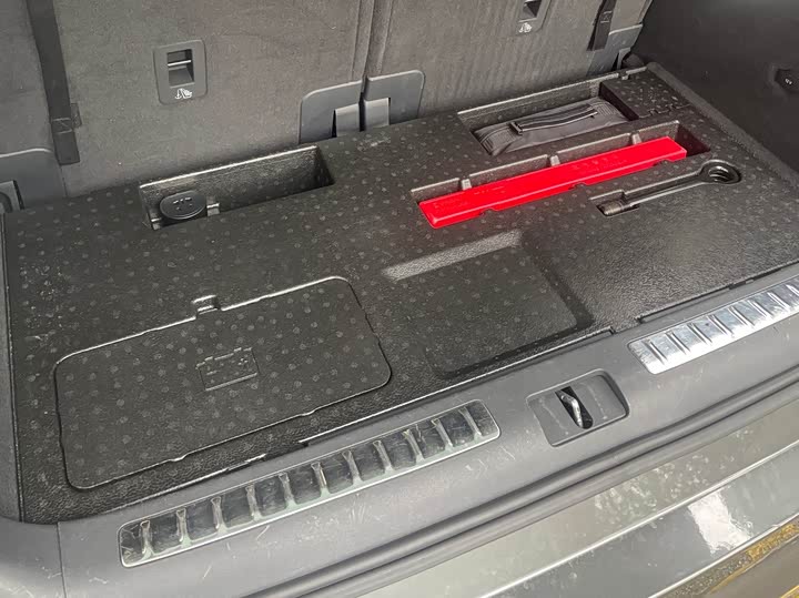 Фото 14 - LiXiang One