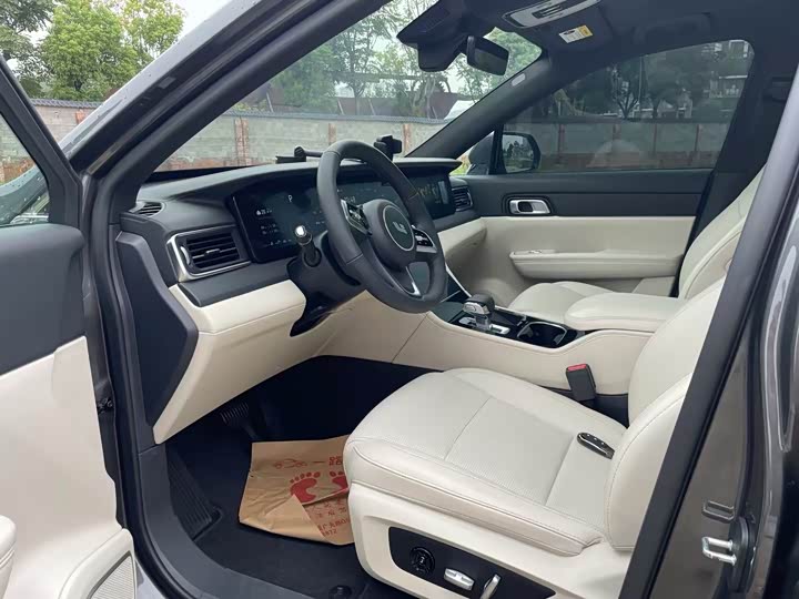 Фото 9 - LiXiang One