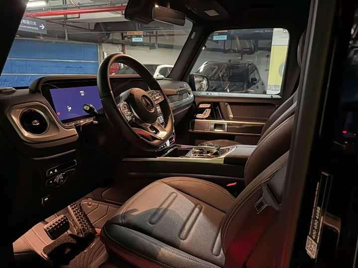 Фото 4 - Mercedes-Benz G-Class