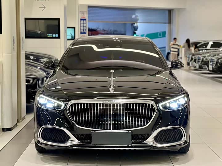 Фото 2 - Mercedes-Benz Maybach S-Class