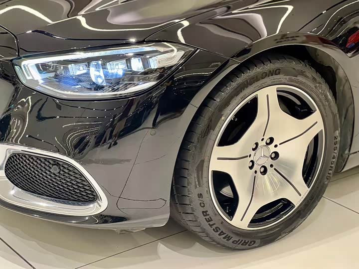 Фото 7 - Mercedes-Benz Maybach S-Class